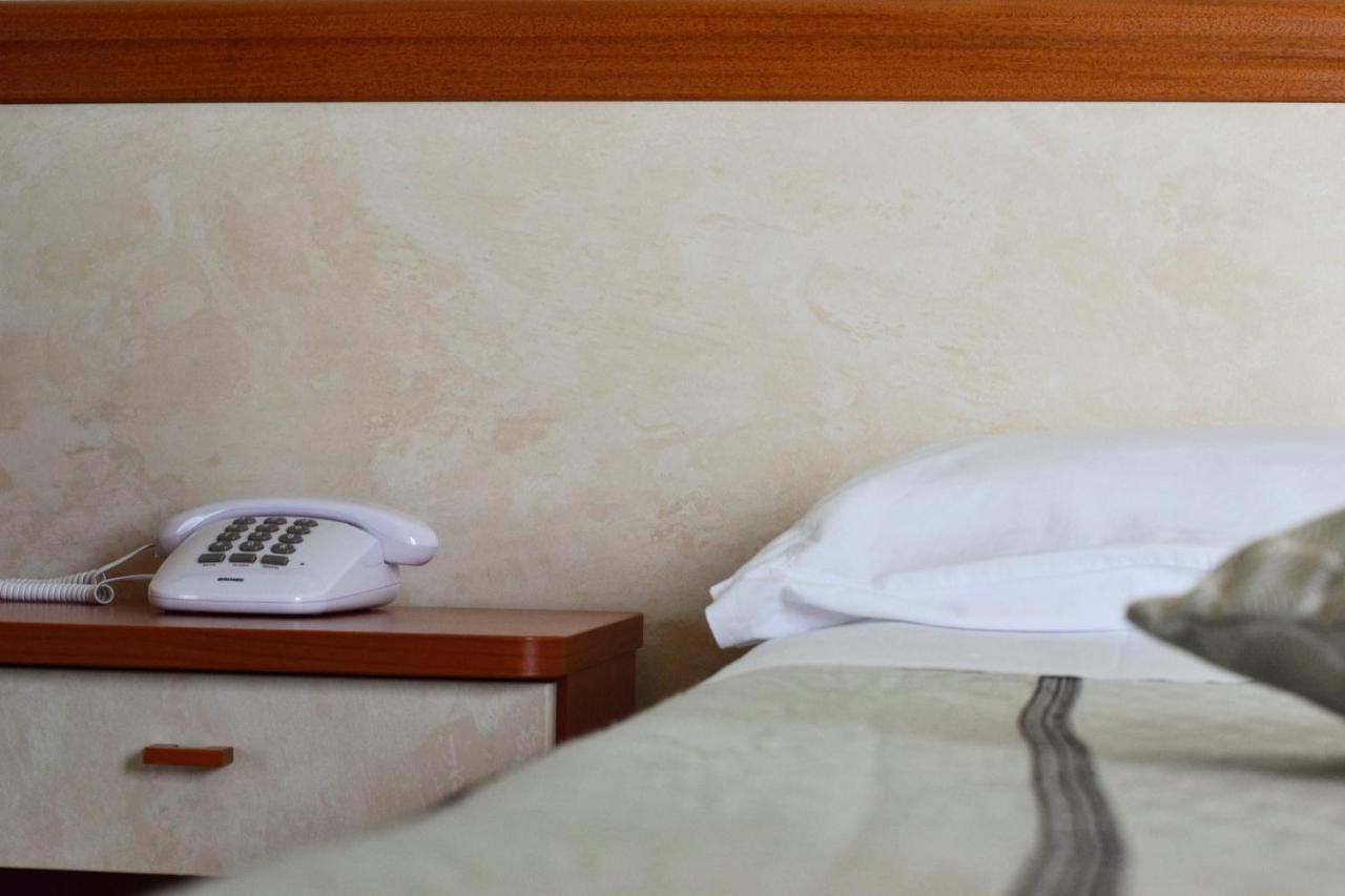 Hotel Universal Беллария-Иджеа-Марина Экстерьер фото